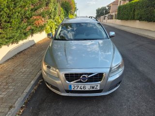 Volvo V70 2015