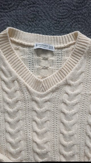 Jersey Stradivarius punto trenzado beige XS