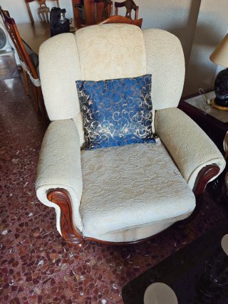 Sillón individual de tela beige. 2 unidades