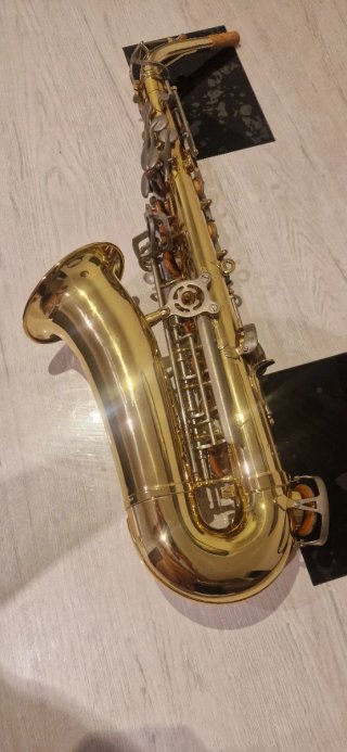 Saxofón Alto Conn