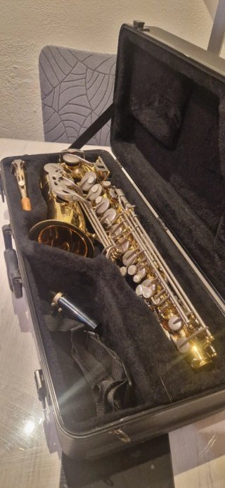 Saxofón Alto Conn