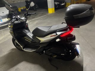 Aprilia SR GT 125 Scooter