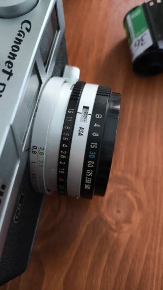 Canon Canonet QL19 + Funda Original