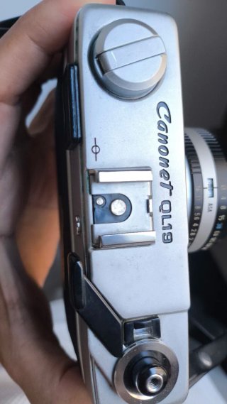 Canon Canonet QL19 + Funda Original