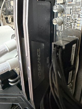 PC Gaming Ryzen 7 7800X3D + RTX 4070 + 32GB Ram