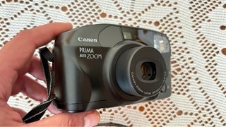 EXCELENTE Cámara Canon Prima Auto Zoom COMPACTA. A