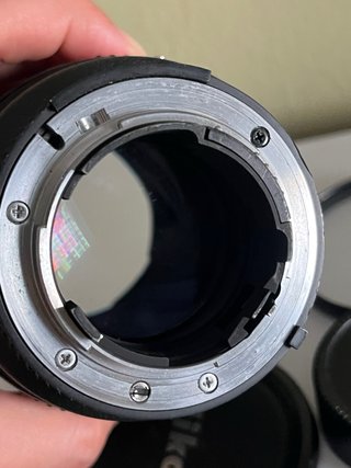 Nikon 135mm f/2 AF DC Nikkor