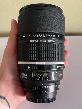 Nikon 135mm f/2 AF DC Nikkor