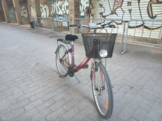 Bicicleta Vintage con Cesta