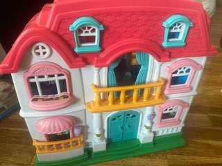 Casita de Juguete con Muebles