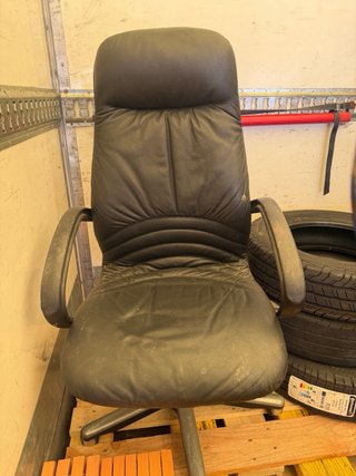 Silla de oficina con ruedas