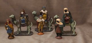 Figuras belen Reyes Magos a camellos y pajes