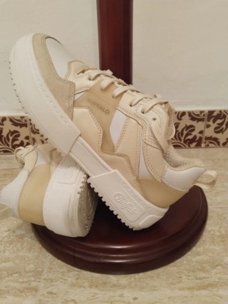 Zapatillas Buffalo Beige y Blancas Mujer