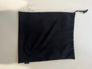 Casco de equitación negro con visera