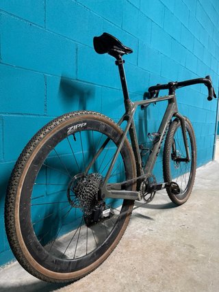 Gravel Canyon Grizl CF SL 6 AXS Zipp talla M