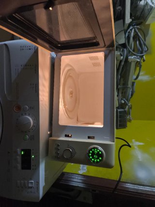 Microondas Tarrington House crema