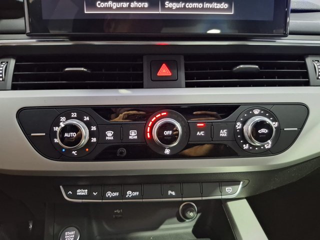AUDI A4 Advanced 30 TDI S tronic