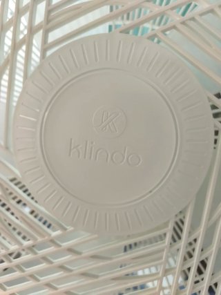 Ventilador de pie blanco