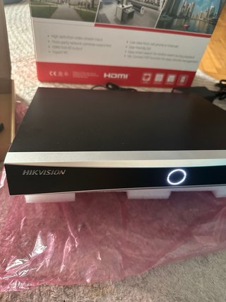 Hikvision AcuSense DS-7600 NVR