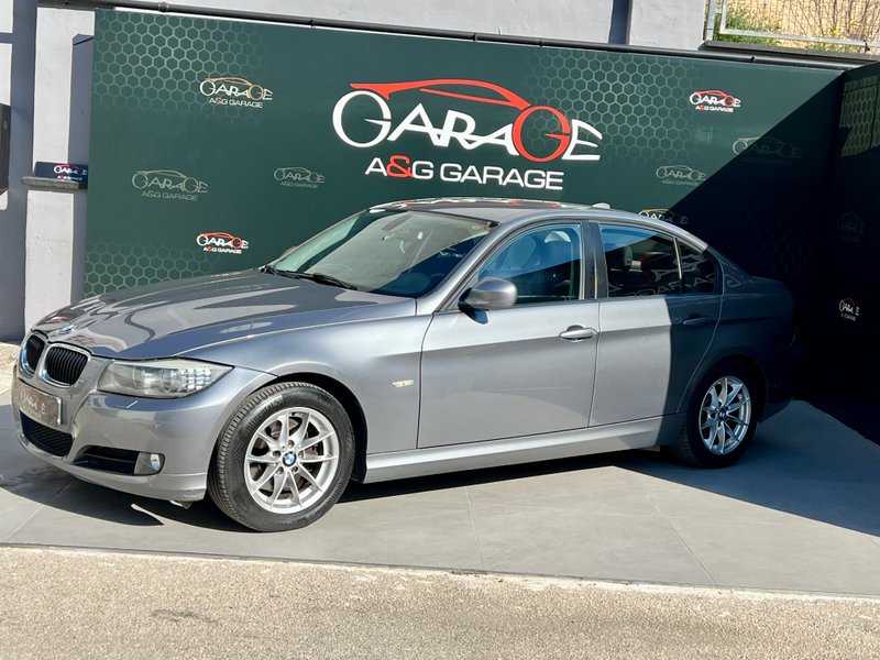 BMW Serie 3 2011, foto 2