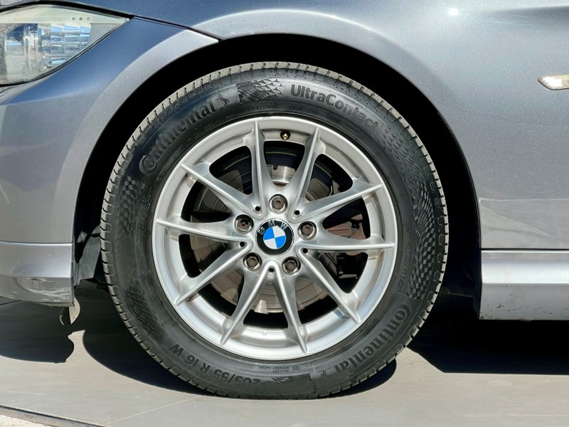 BMW Serie 3 2011, foto 6