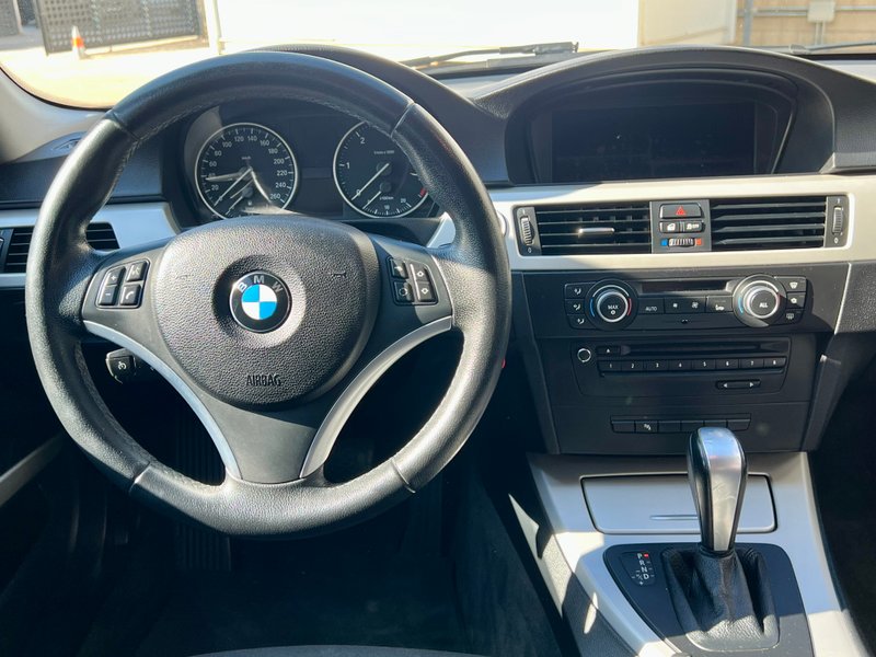BMW Serie 3 2011, foto 23