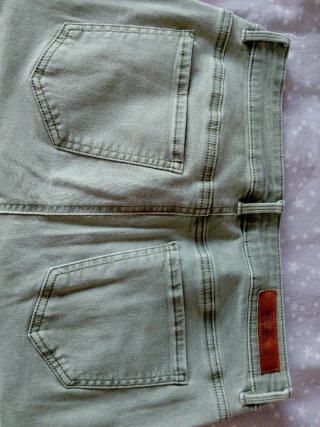 Pantalón cargo pitillo verde claro