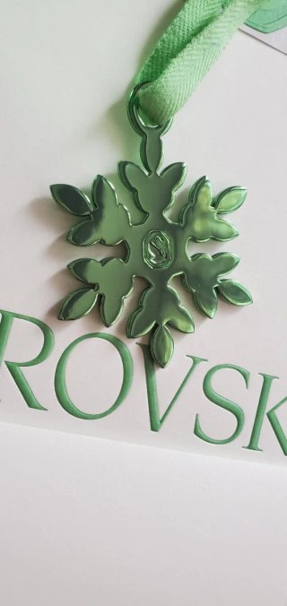 Charm fiocco di neve Swarovski verde con scatola