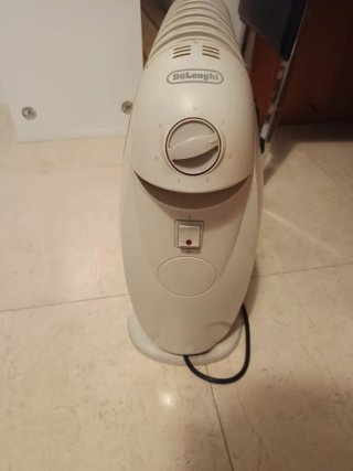 Radiador Aceite DeLonghi Blanco a Reparar