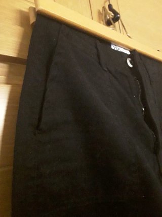 Pantalón cargo negro Zara