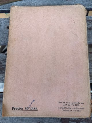 Libro de latín de los años 50