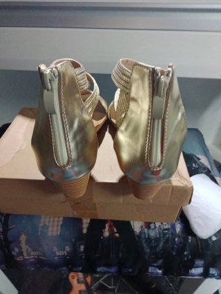Sandalias doradas mujer talla 40 oferta por unos d