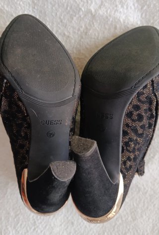 Botines tacón animal print
