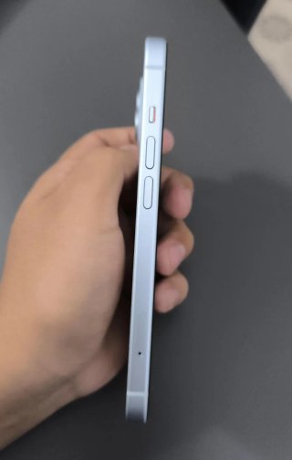 iPhone 15 Azul Claro en perfecto estado