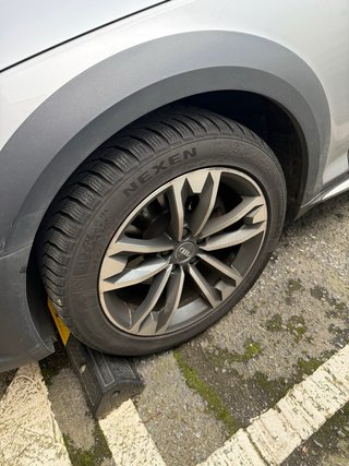 Llantas Audi A4 Allroad 2018 con cubiertas