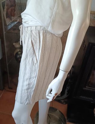 Bermudas Zara rayas beige y gris