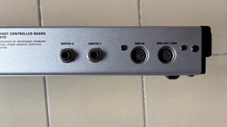 Behringer FCB1010 Controladora MIDI Pedalera