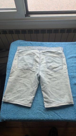 Lote 6 prendas Talla M:  Chaqueta y 5 Bermudas