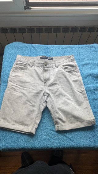 Lote 6 prendas Talla M:  Chaqueta y 5 Bermudas