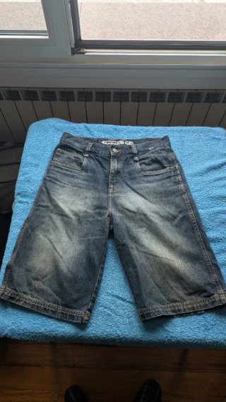 Lote 6 prendas Talla M:  Chaqueta y 5 Bermudas
