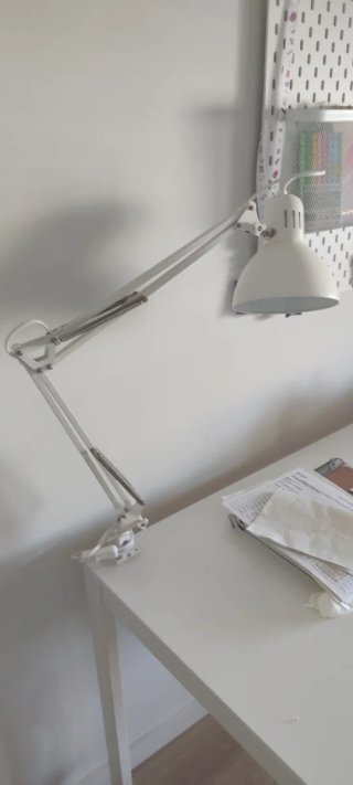 Flexo de escritorio blanco