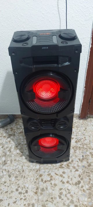 Torre de Sonido Bluetooth USB Negra