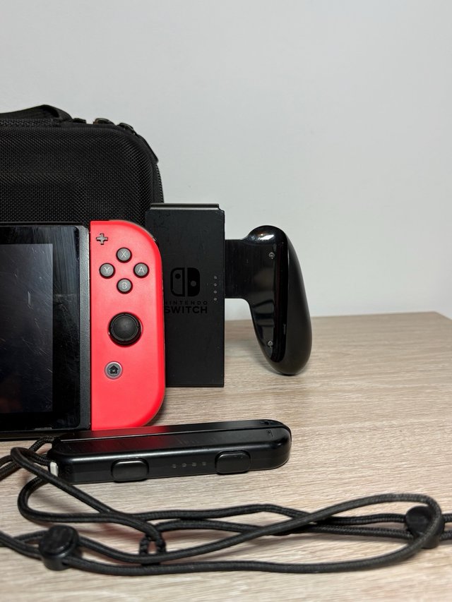 Nintendo Switch (2020)