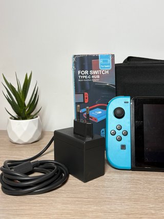 Nintendo Switch (2020)