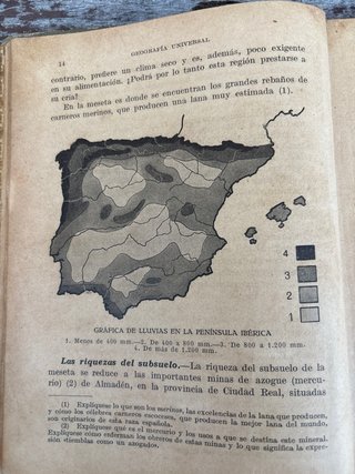 Libro antiguo de geografía universal