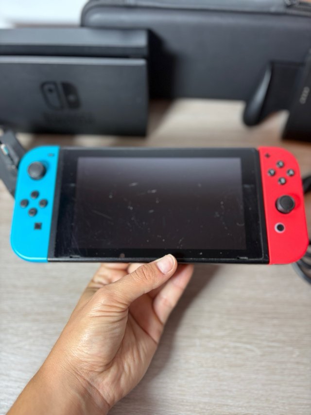 Nintendo Switch (2019)