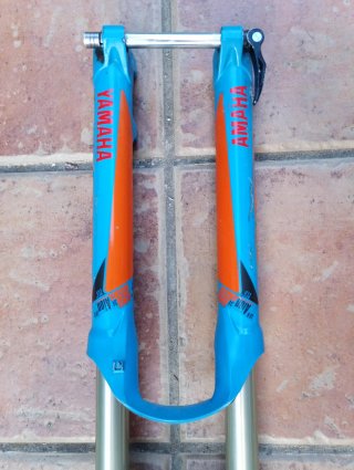 Horquilla Suntour Azul y Naranja