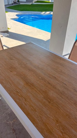 Mesa extensible jardín + 4 sillas + butaca