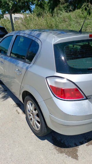 Opel Astra 2004