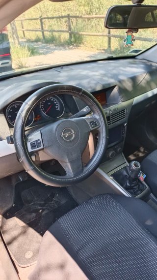 Opel Astra 2004